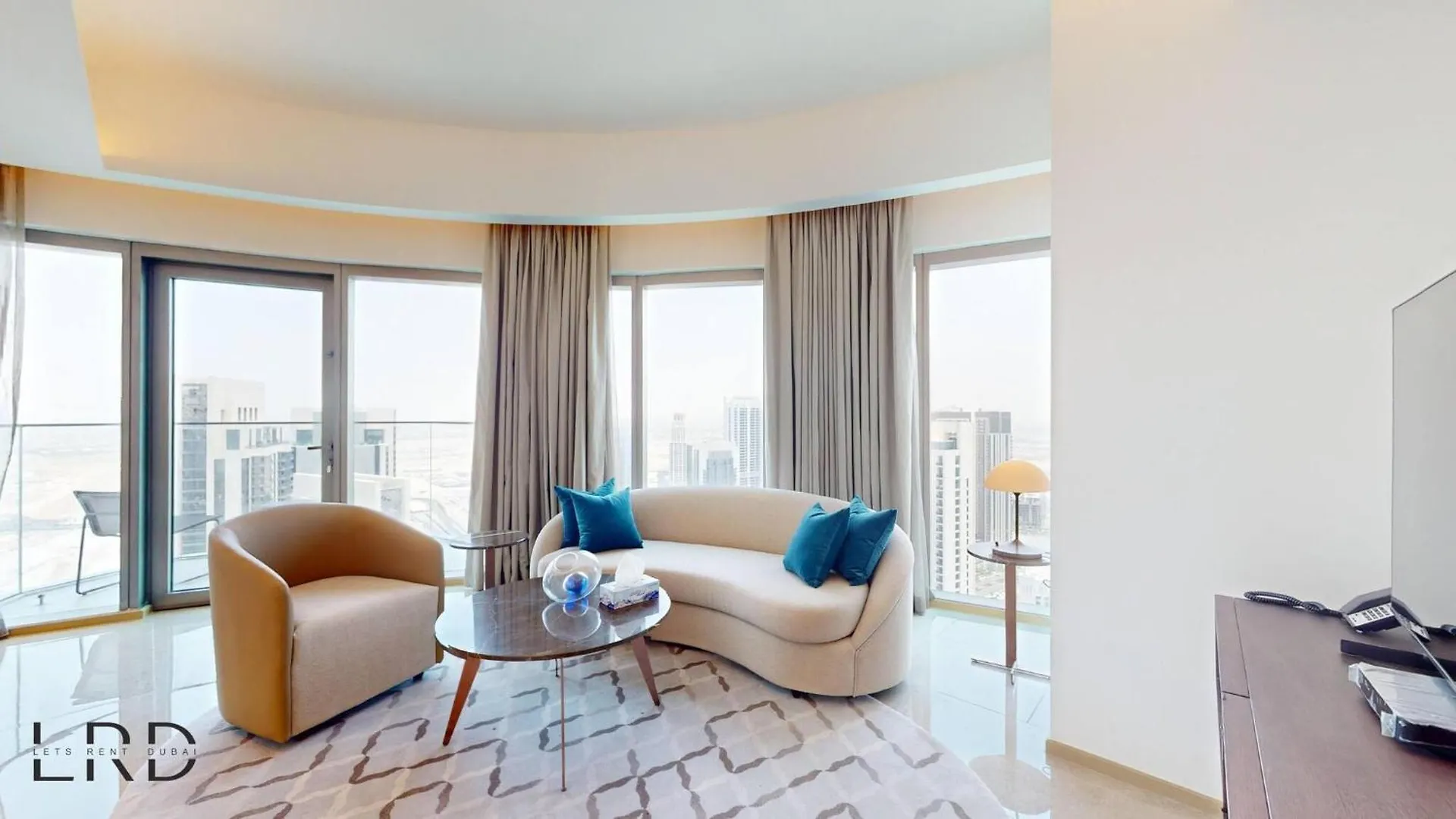 Classy & Cozy 2Br Harbour Point Dubai